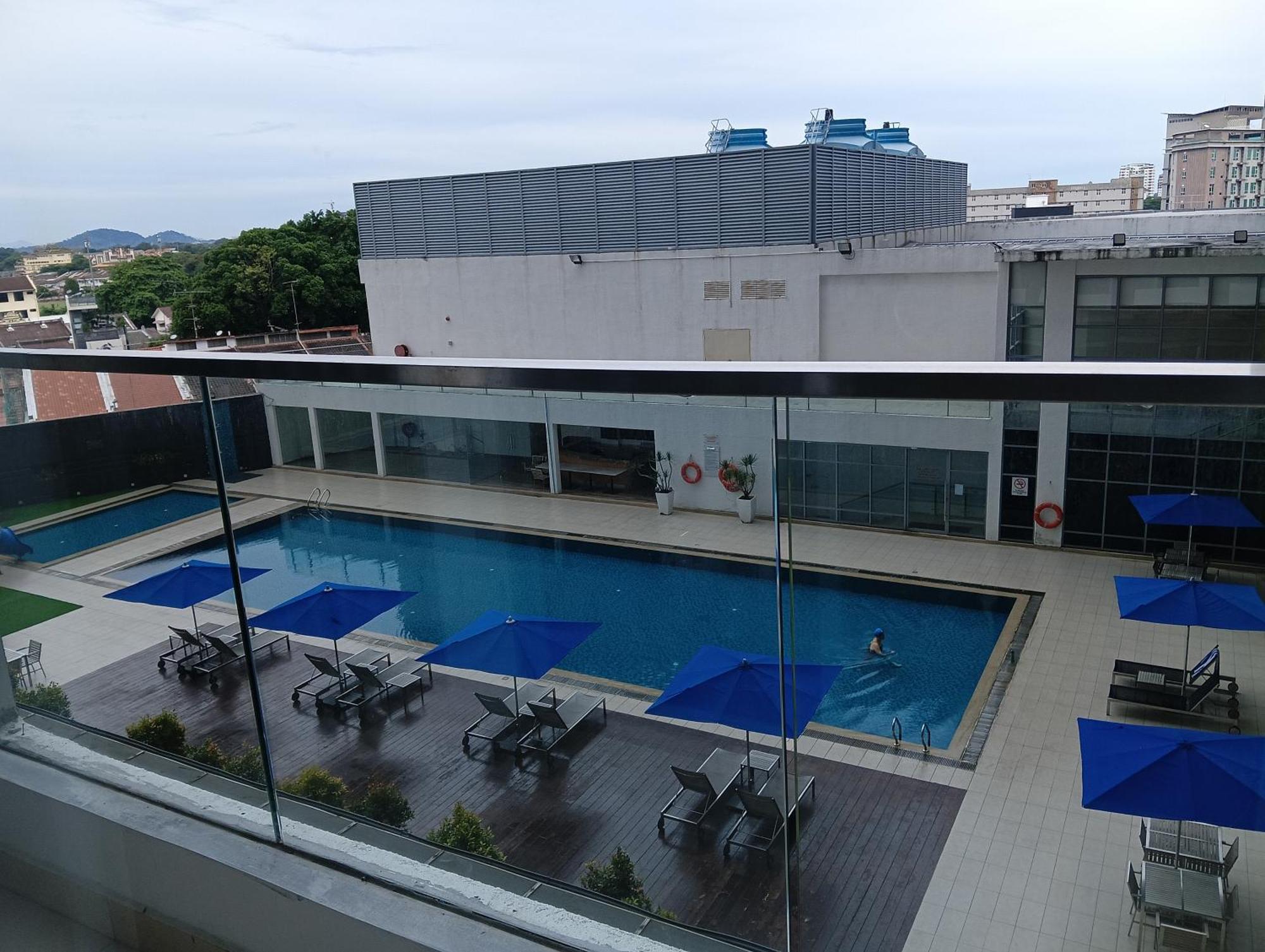 The Straits Suites By Ciconia Malacca エクステリア 写真