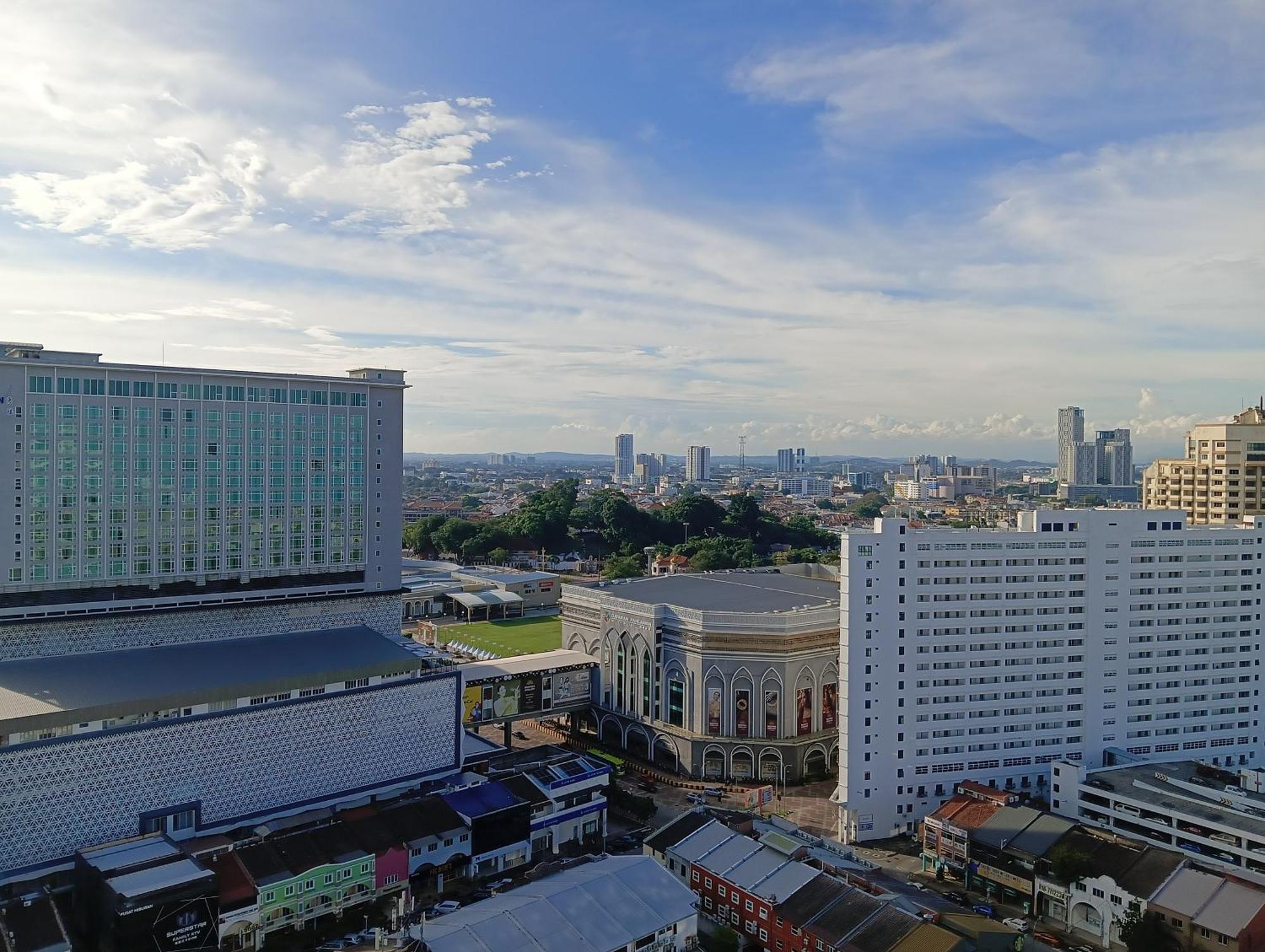 The Straits Suites By Ciconia Malacca エクステリア 写真